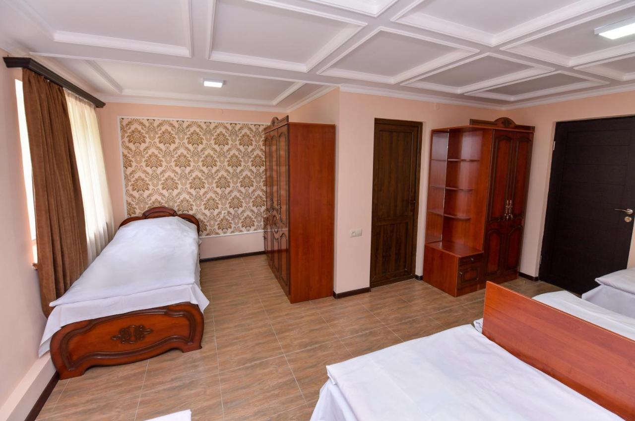 Old City Hotel Alaverdi Esterno foto