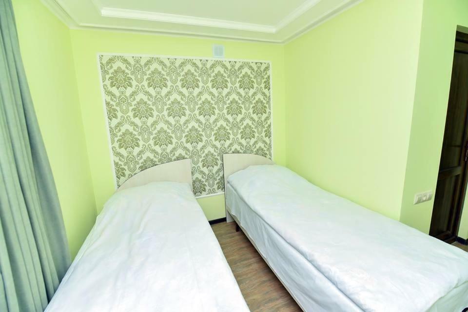 Old City Hotel Alaverdi Esterno foto